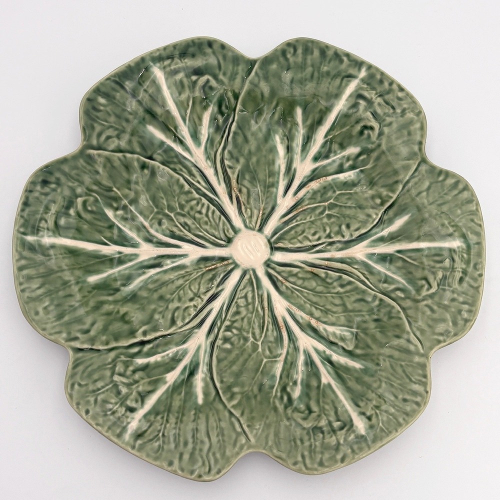 Bordallo Pinheiro Cabbage Leaf 10.5" Dinner Plate Majolica Green Crazing